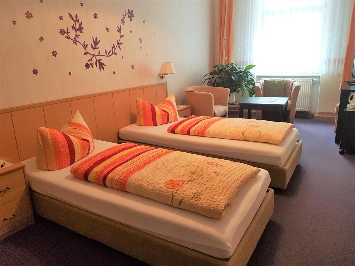 Zschopau Pension Zur Altdeutschen מראה חיצוני תמונה
